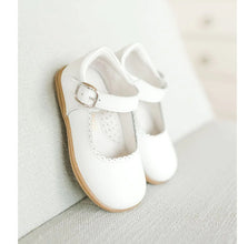 Load image into Gallery viewer, L’Amour Chloe Classic Scalloped Leather Mary Jane
